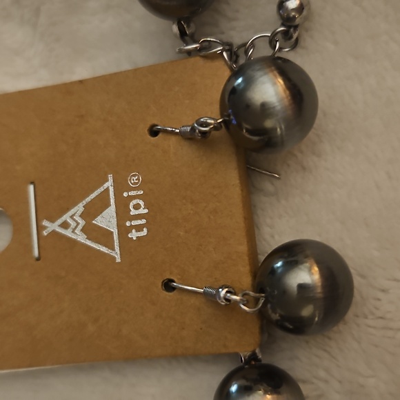 TIPI Faux Replica Navajo Pearl Knot Beaded Necklace Earrings Set - Picture 3 of 7